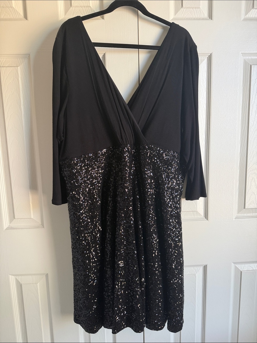 Torrid Black Sequin Wrap V-Neck Dress Sz 22